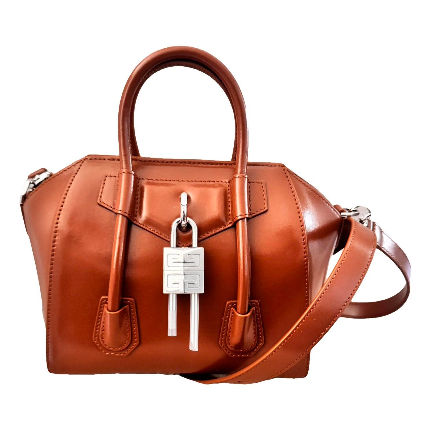 Antigona leather handbag