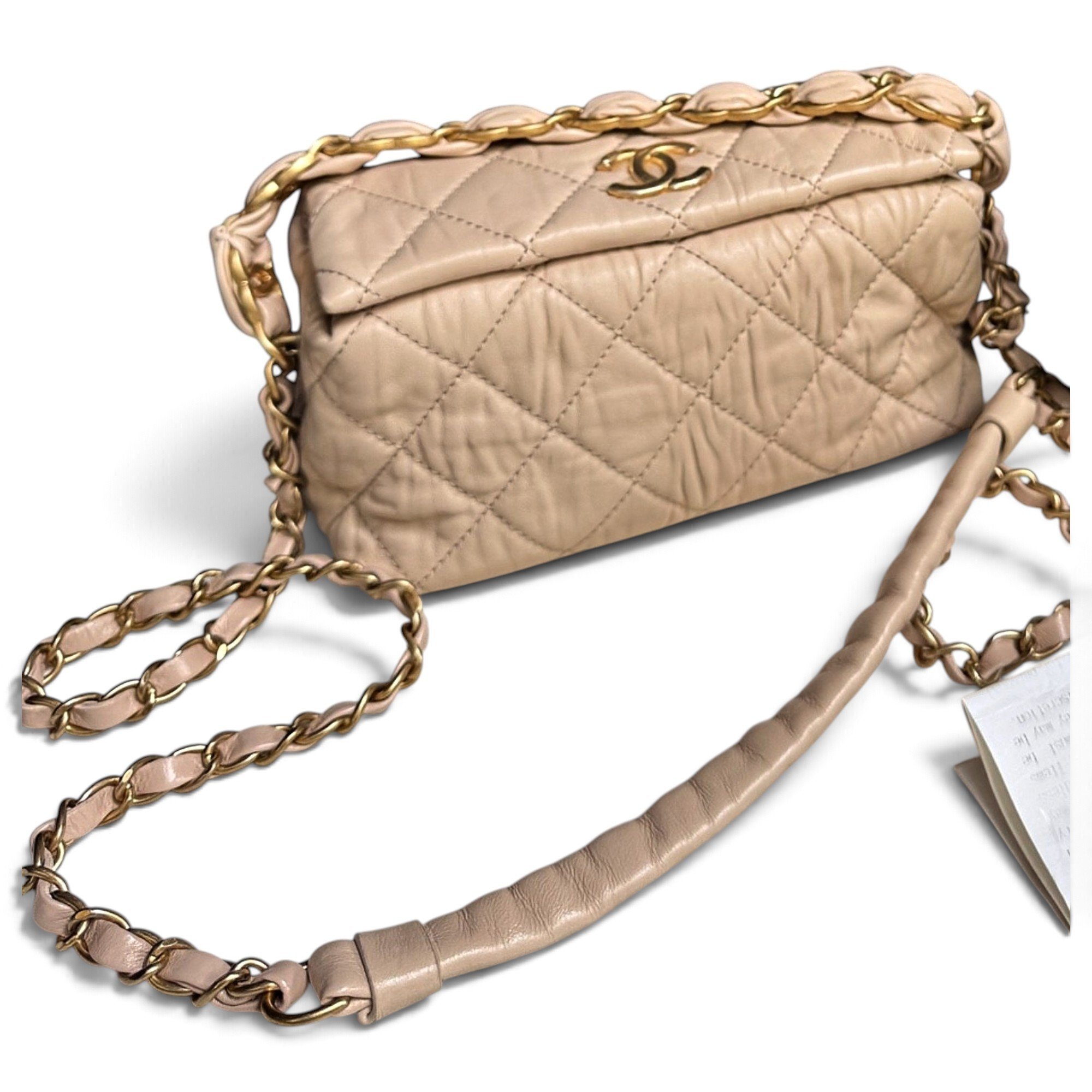 Chanel 19 leather handbag