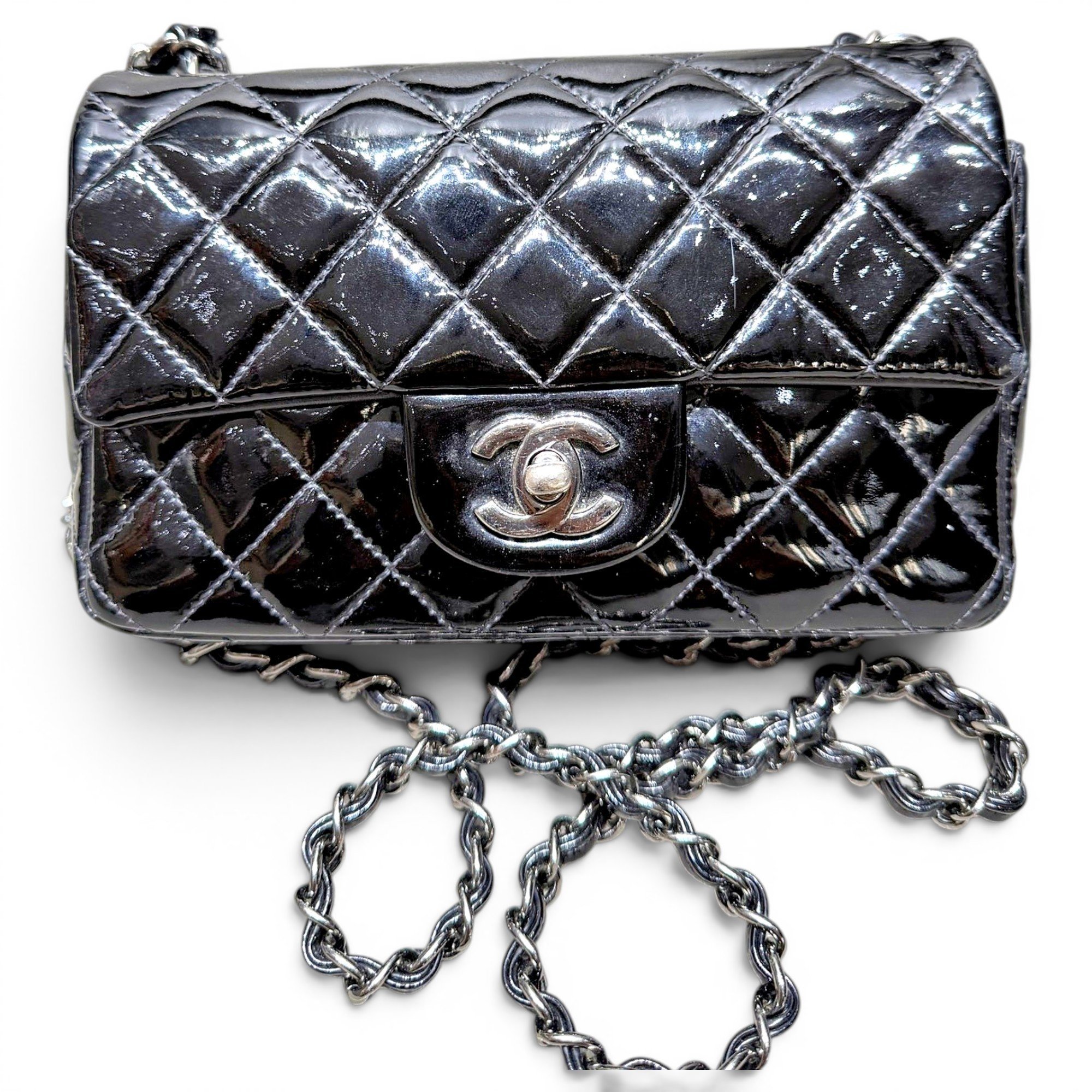 Timeless/Classique patent leather crossbody bag