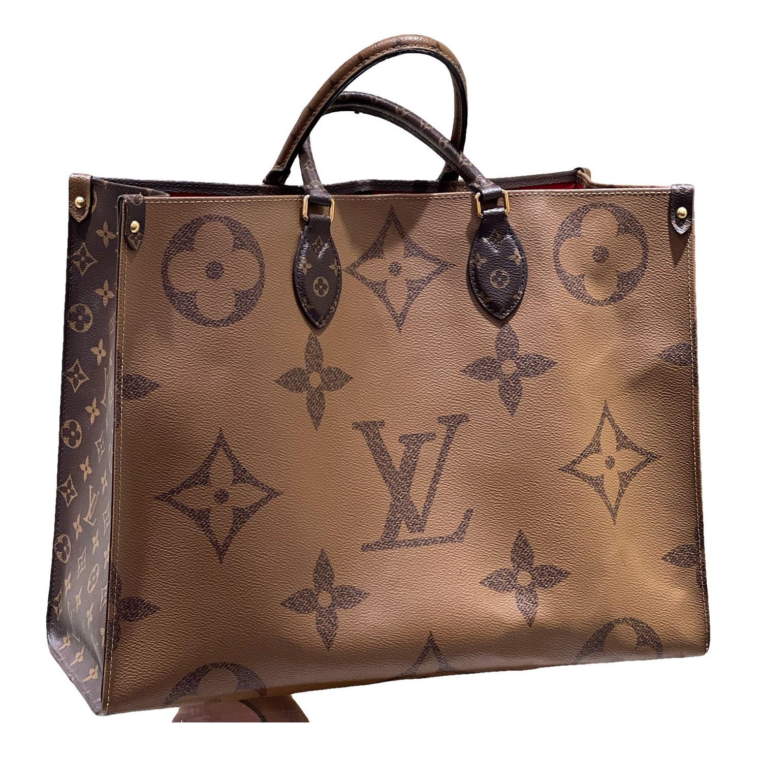 Onthego leather handbag