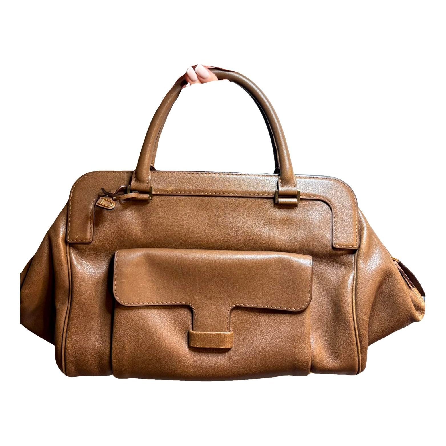 Leather handbag