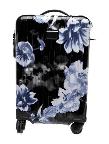 Tumi Acrylic V3 Expandable Extended Trip Packing Case