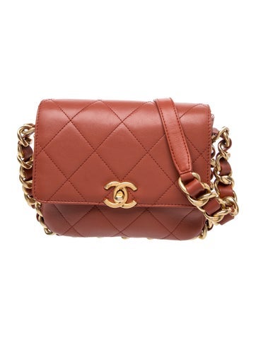 Small Framing Chain Flap Bag
