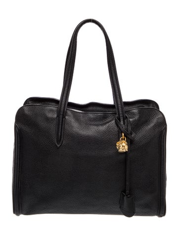 Skull Shoulder Bag