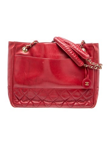 Quilted CC Chain Tote