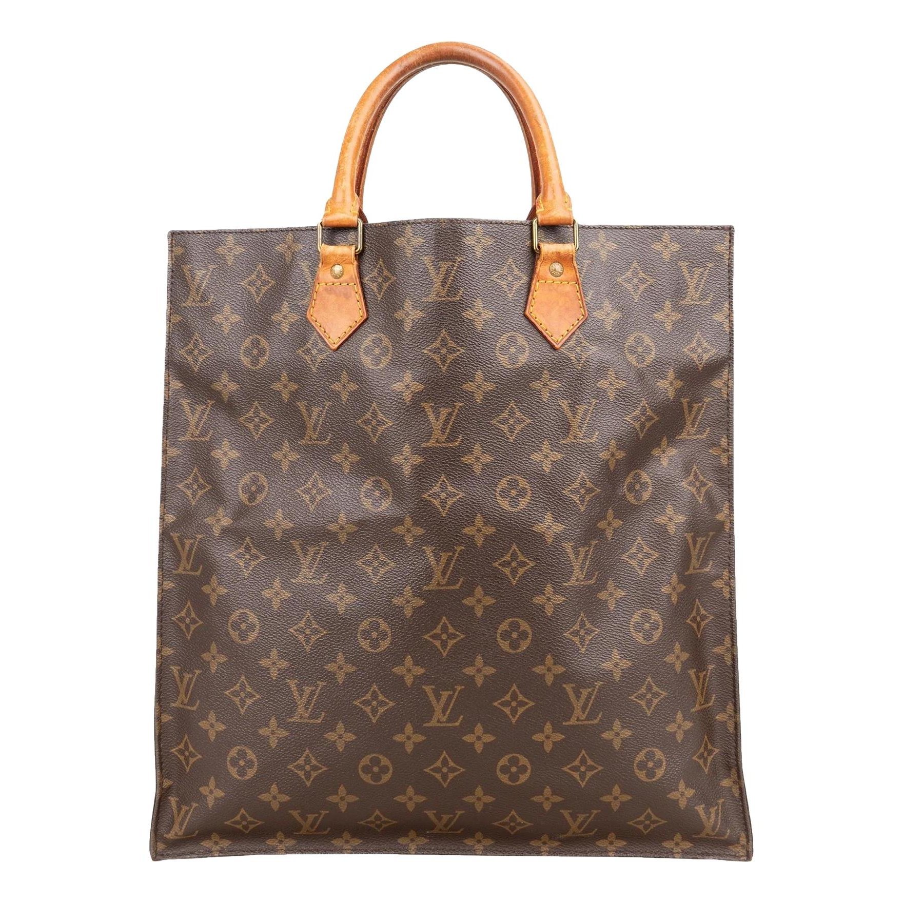 Plat leather handbag