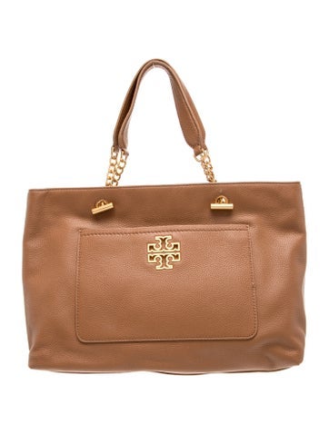 Signature Top Handle Bag Medium