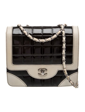 Square Quilt Flap Bag