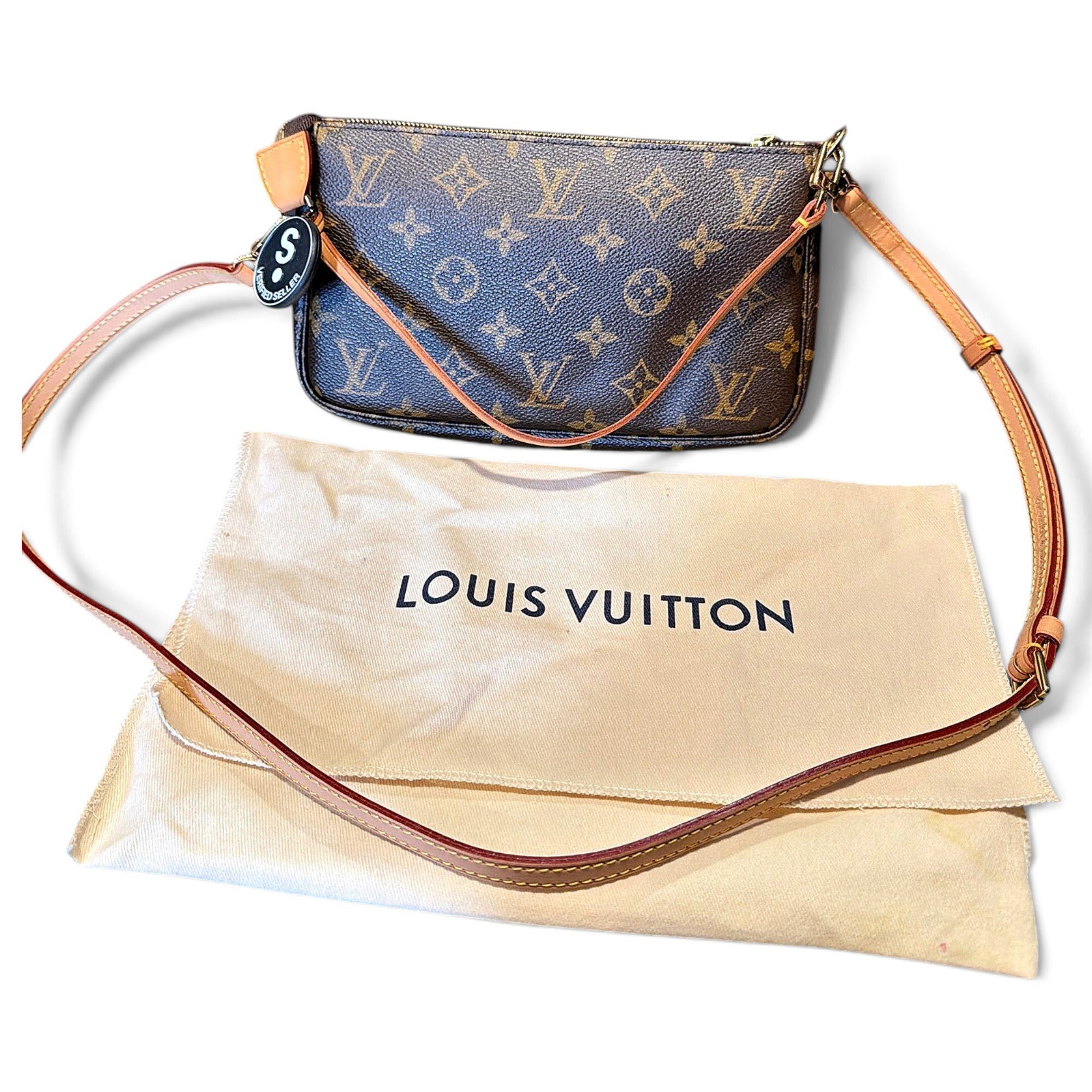 Louis Vuitton Pochette Accessoire leather handbag