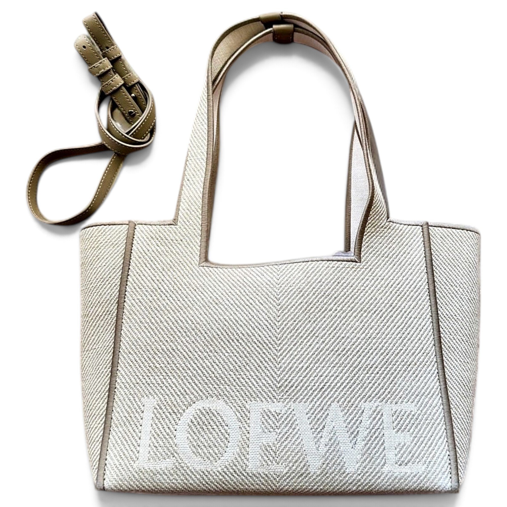 Font cloth tote