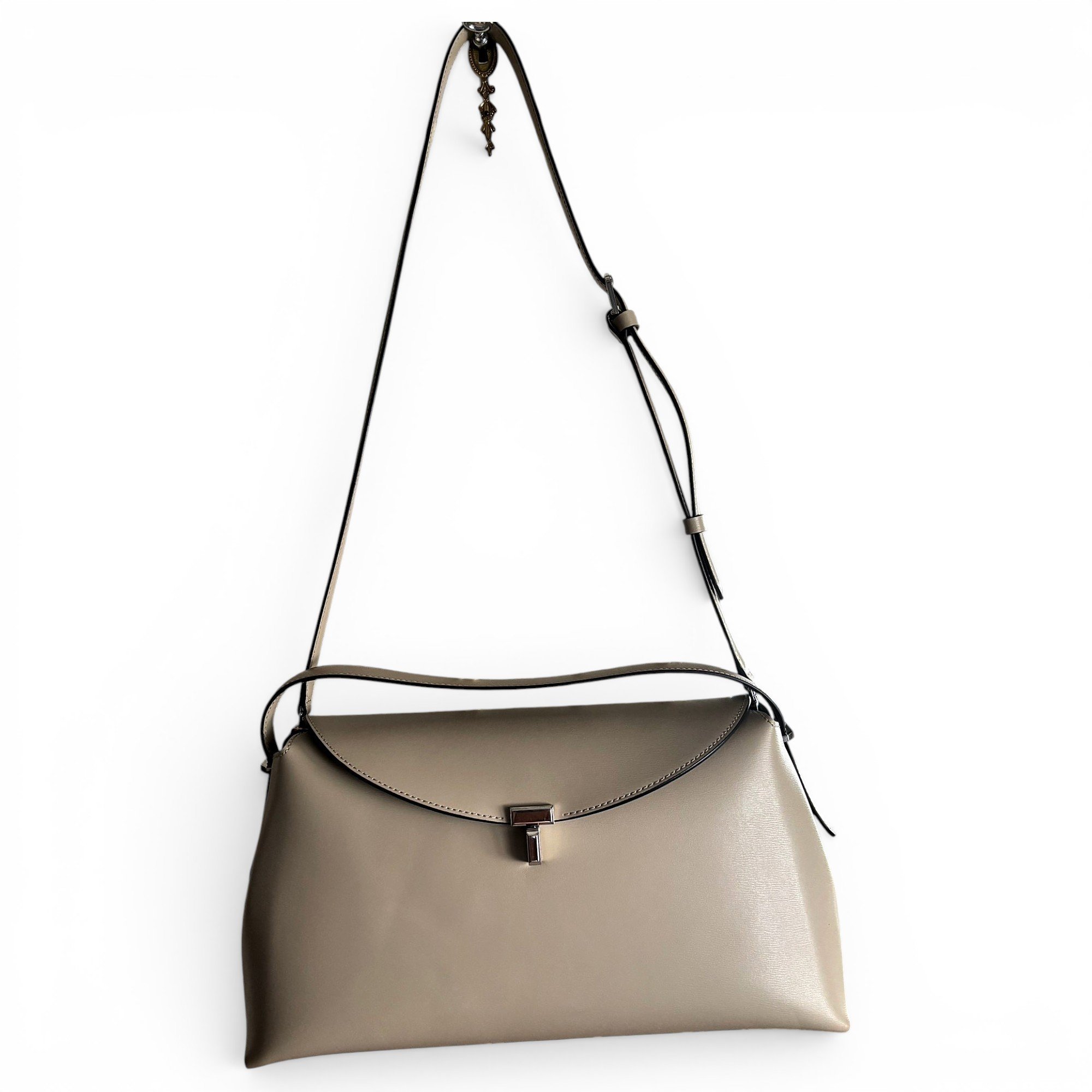 T-Lock leather crossbody bag