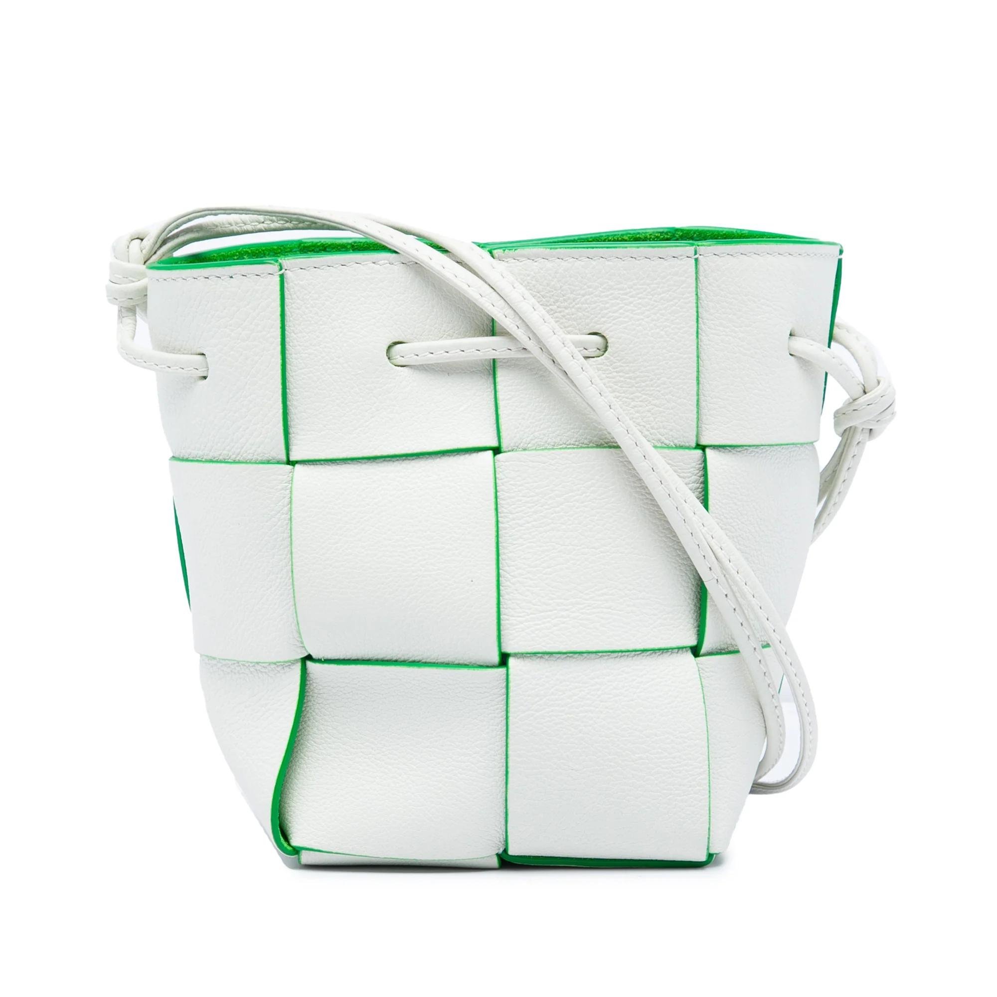 Cassette Bucket leather handbag
