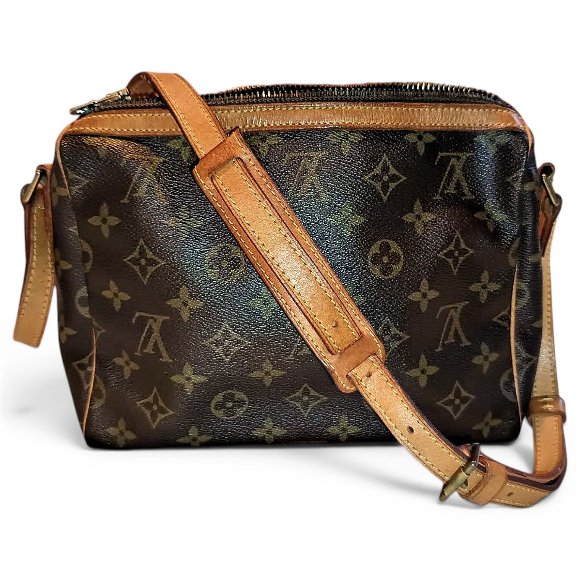 Leather crossbody bag