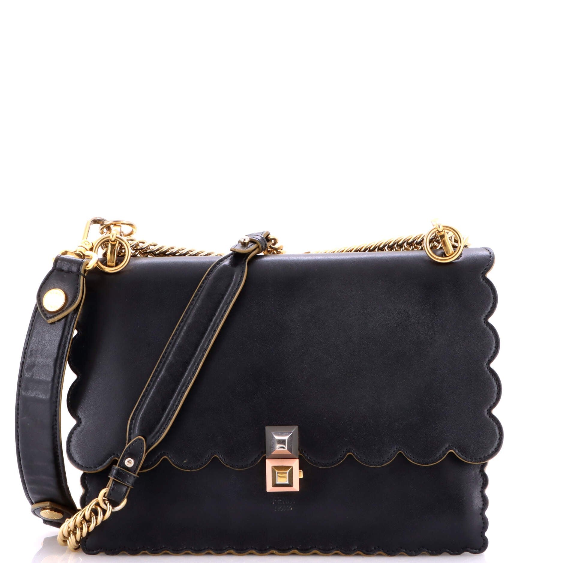 Kan I Bag Leather Medium