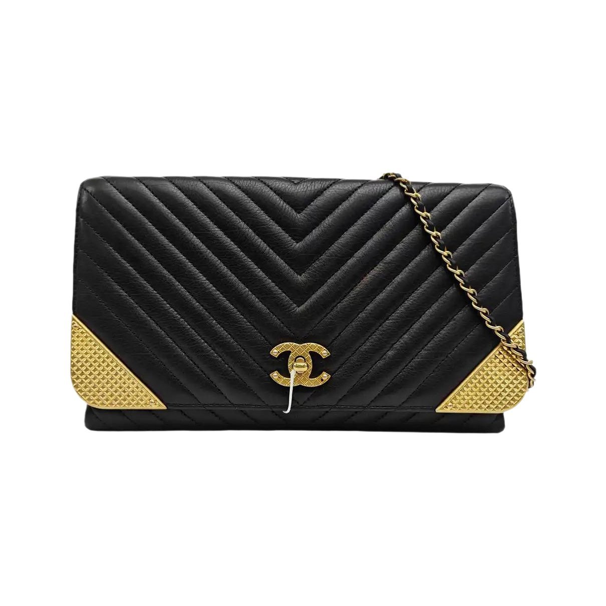 Leather crossbody bag