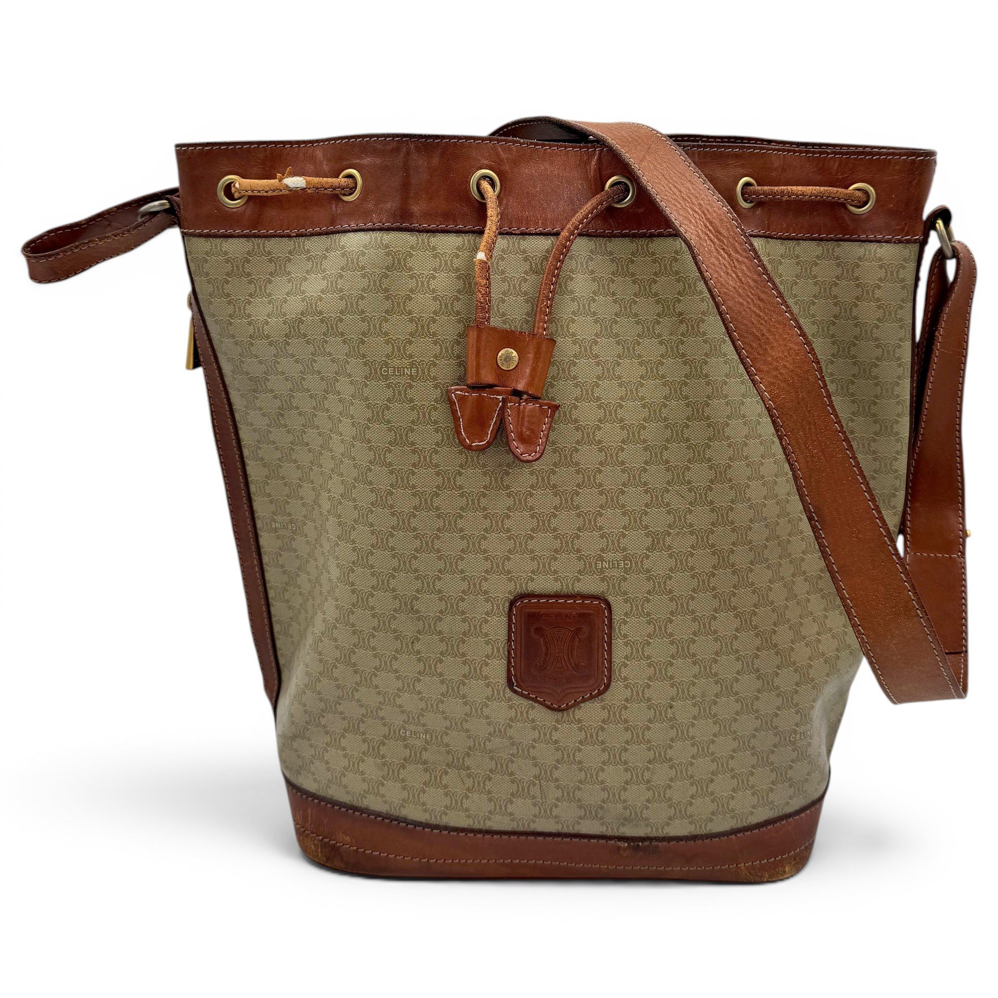 Clasp Bucket leather handbag