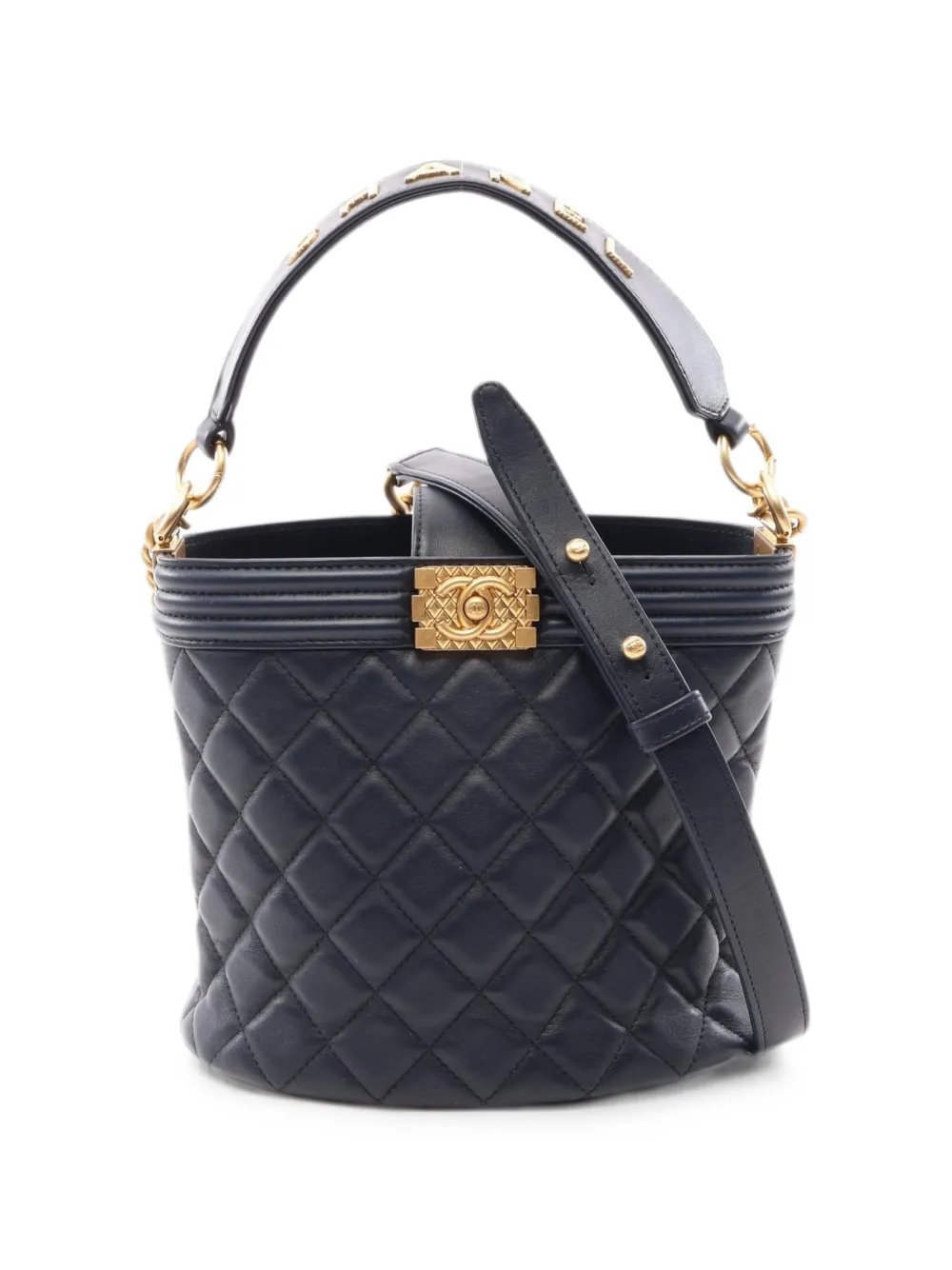 2020-2021 Boy Chanel quilted bucket bag