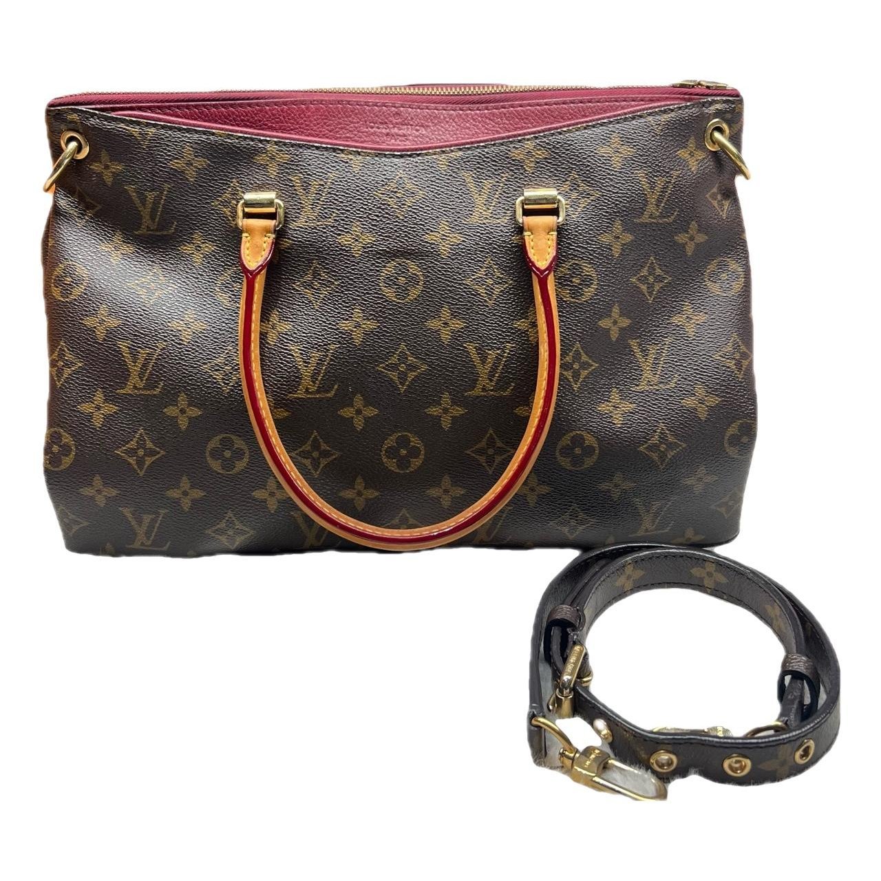 Pallas leather handbag