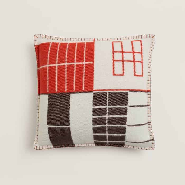 Atelier d'Artiste Pillow
