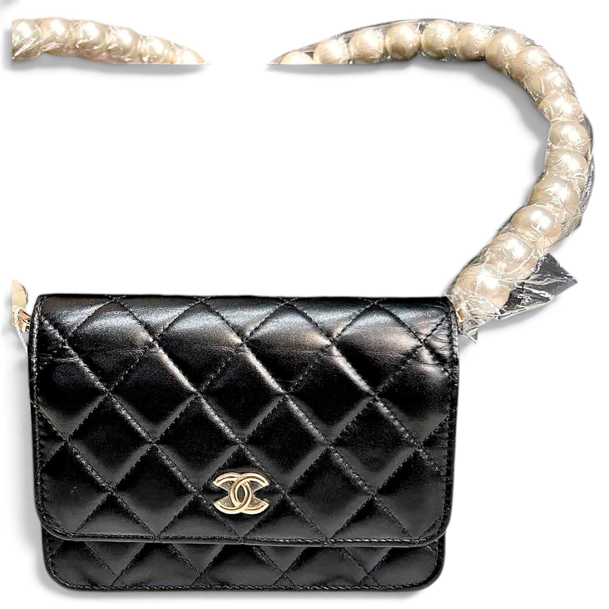 Wallet On Chain leather crossbody bag