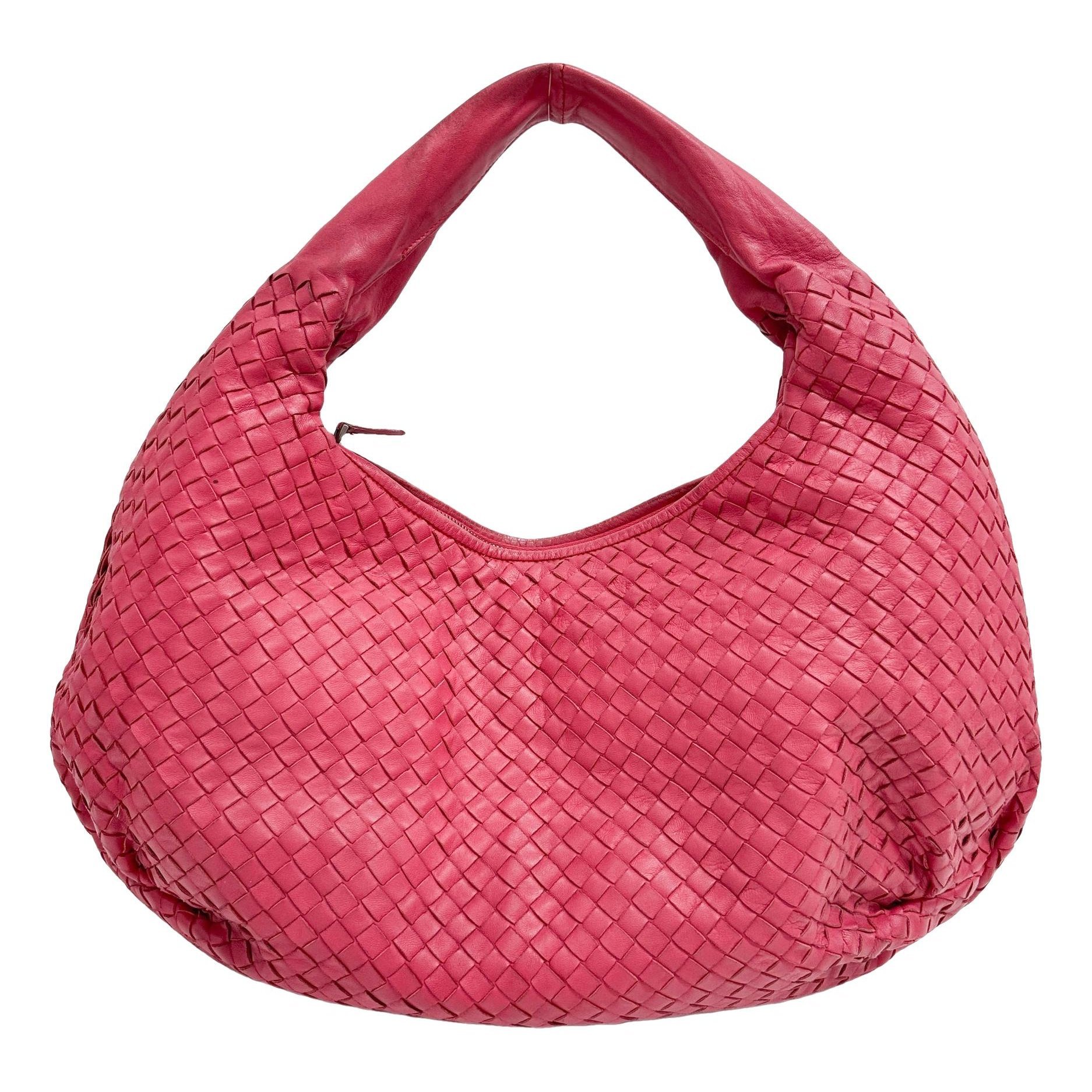 Veneta leather handbag