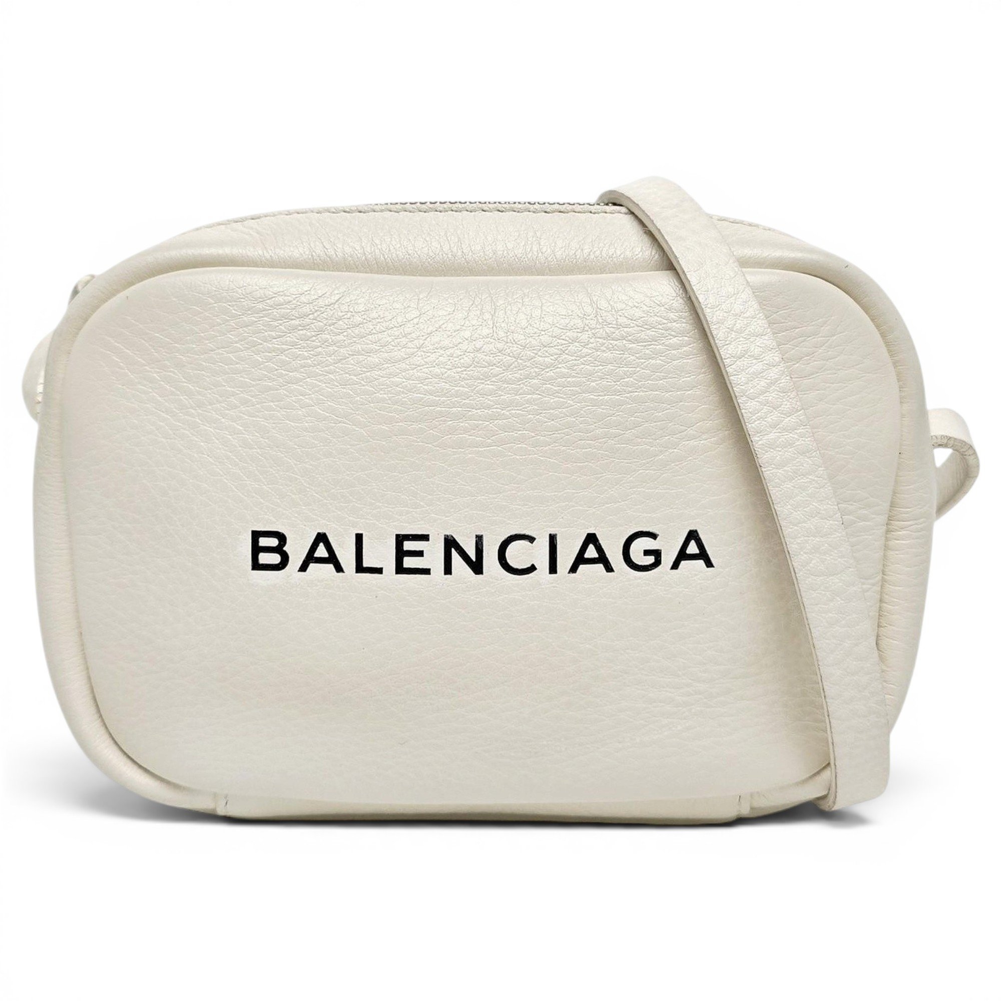 Everyday leather handbag