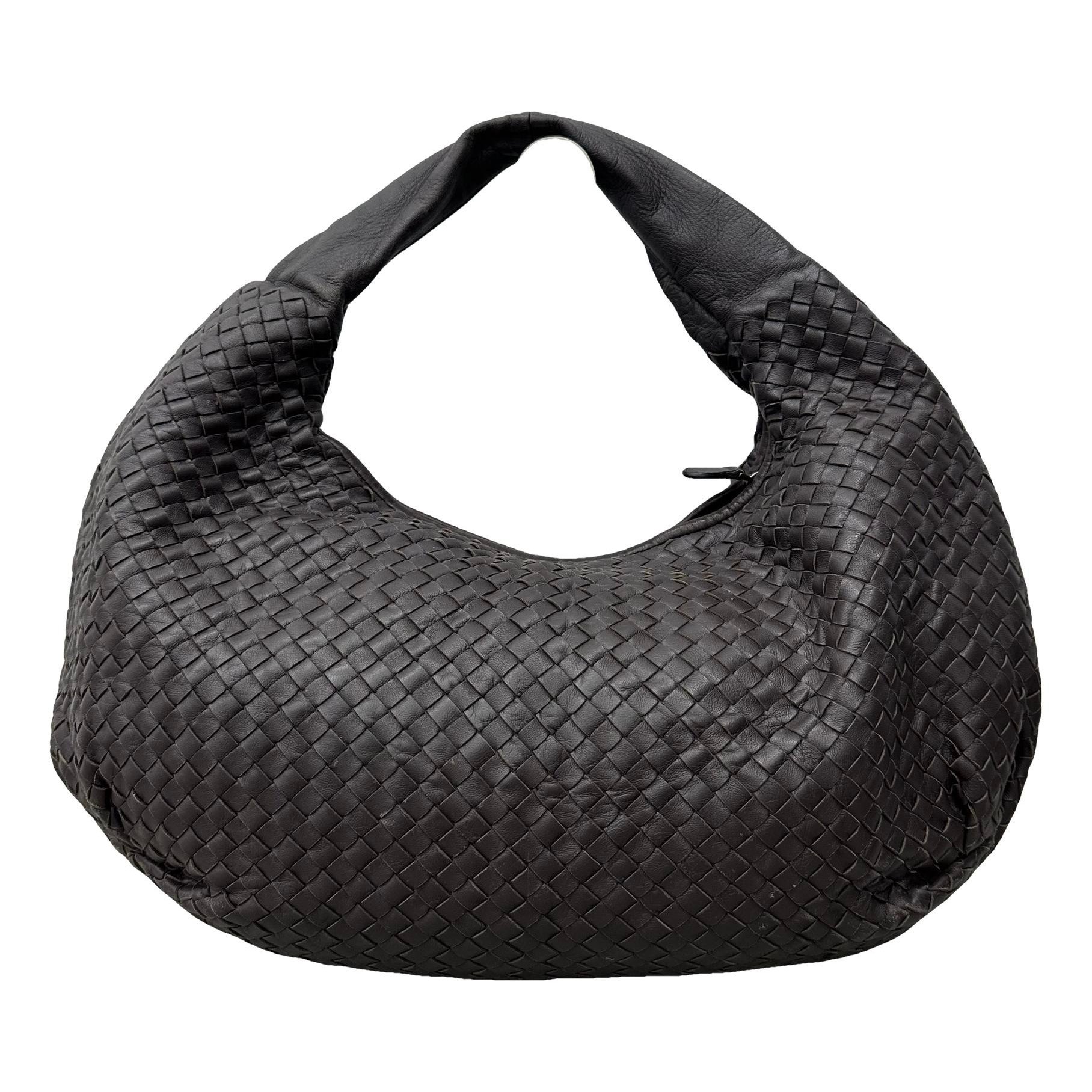 Veneta leather handbag