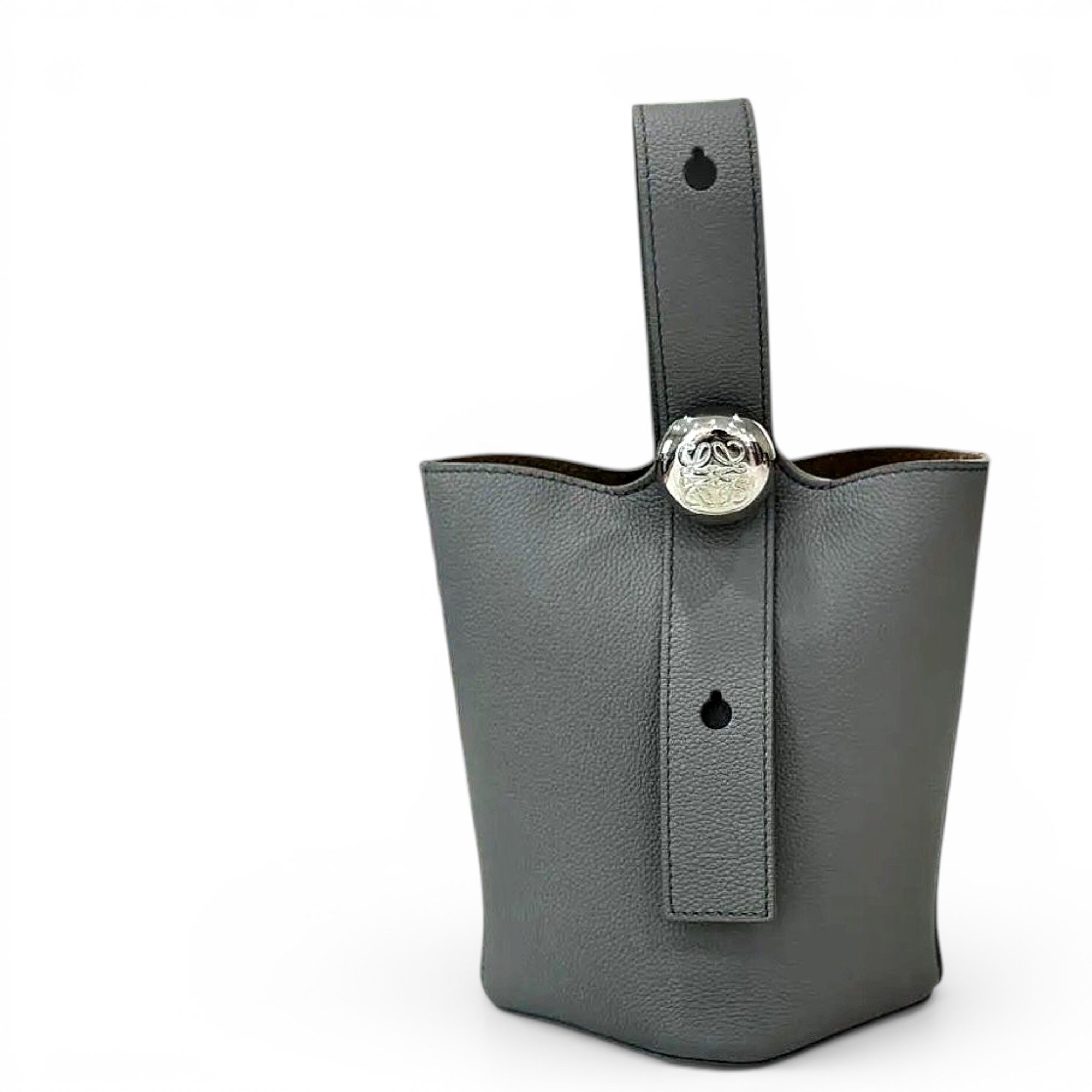 Pebble leather handbag
