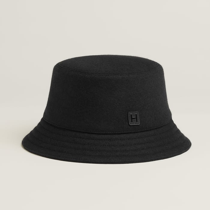 Noir Fred H Cut Bucket Hat