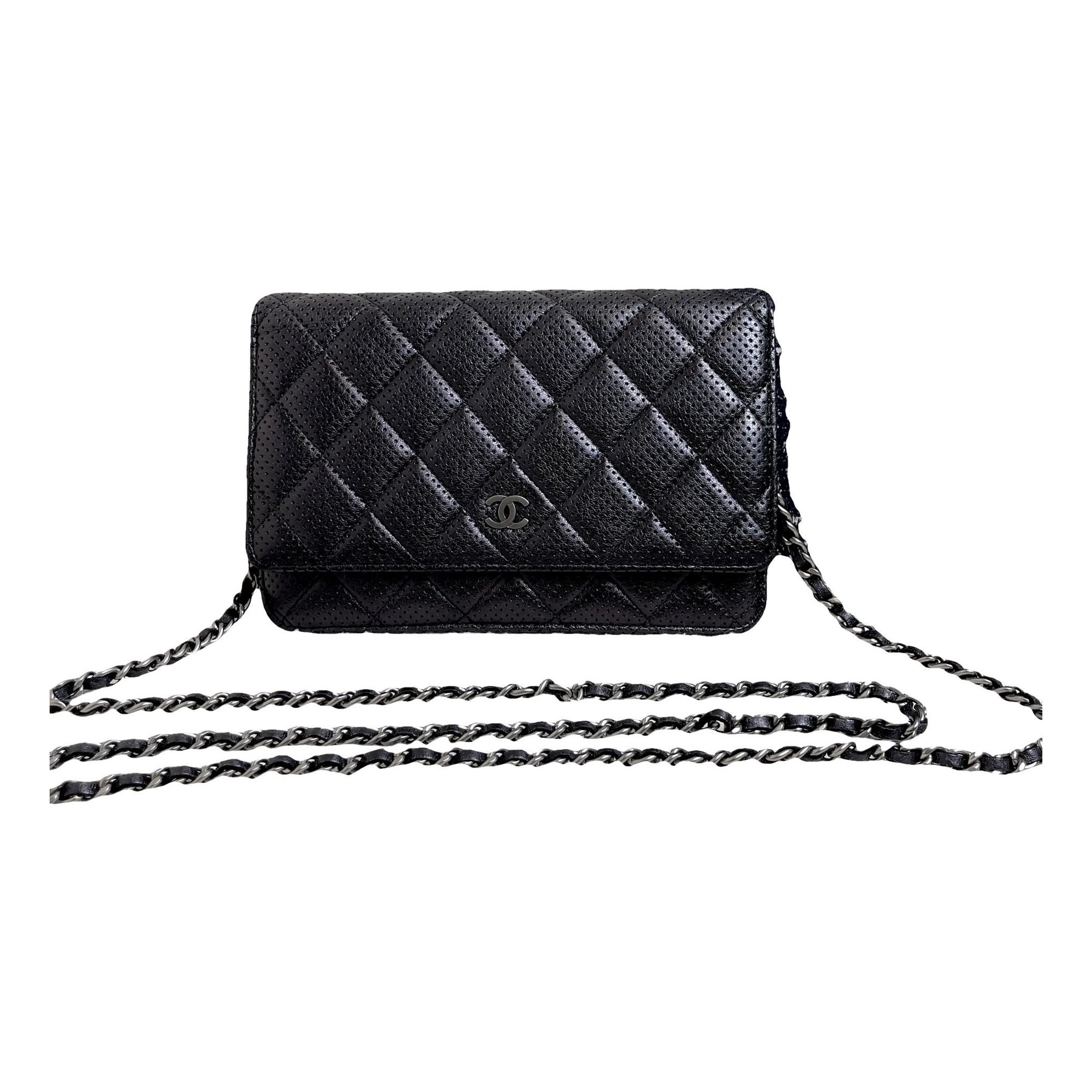 Wallet On Chain Timeless/Classique leather crossbody bag