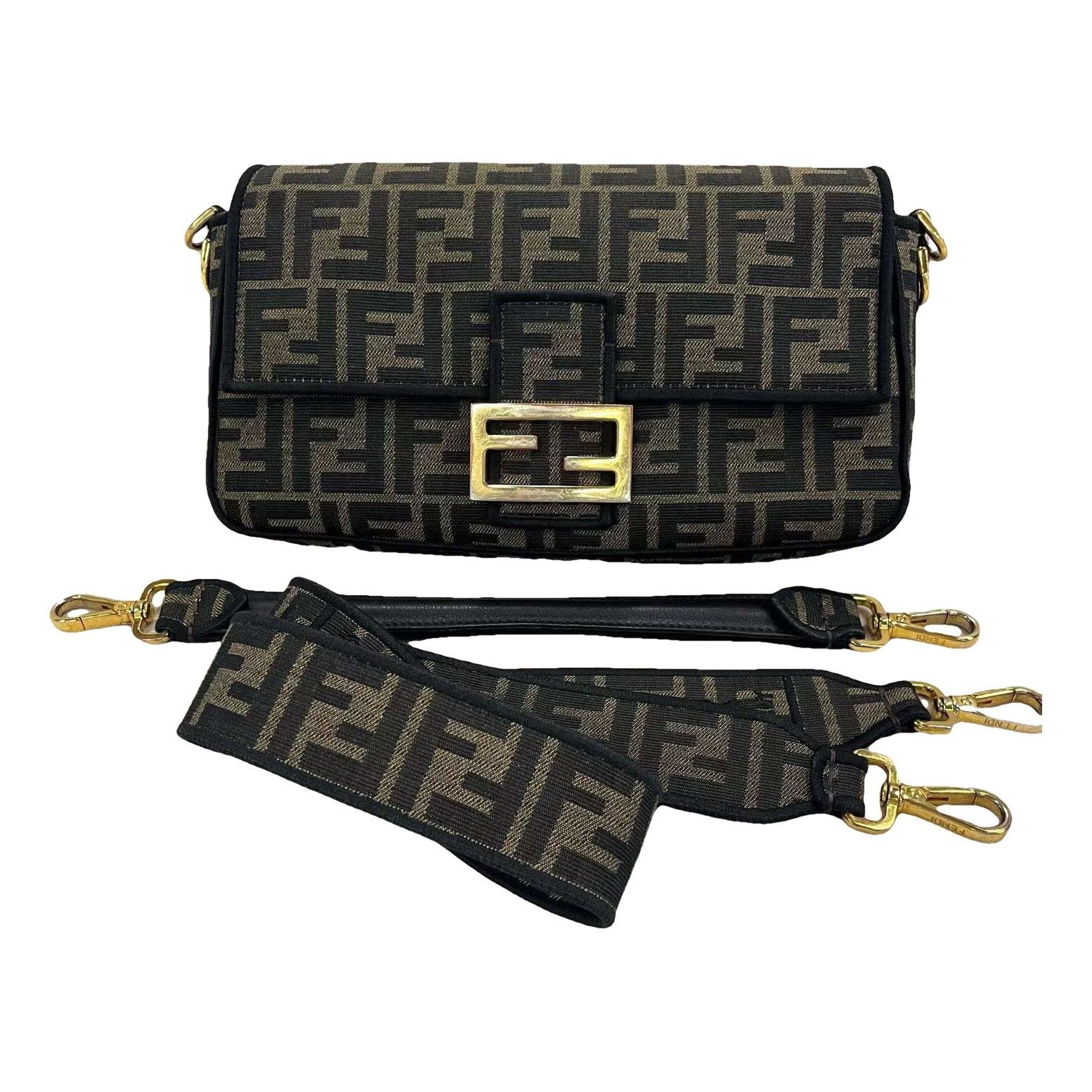 Baguette cloth handbag