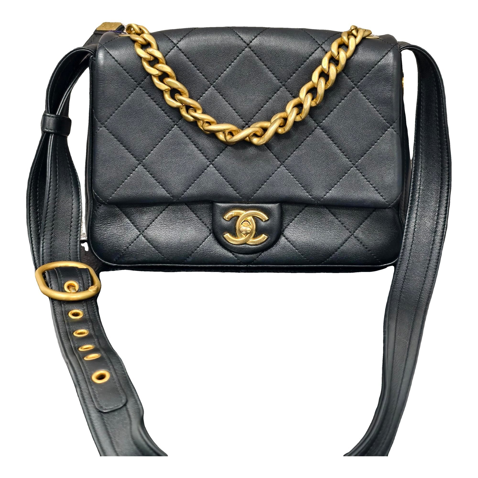 Timeless/Classique leather crossbody bag