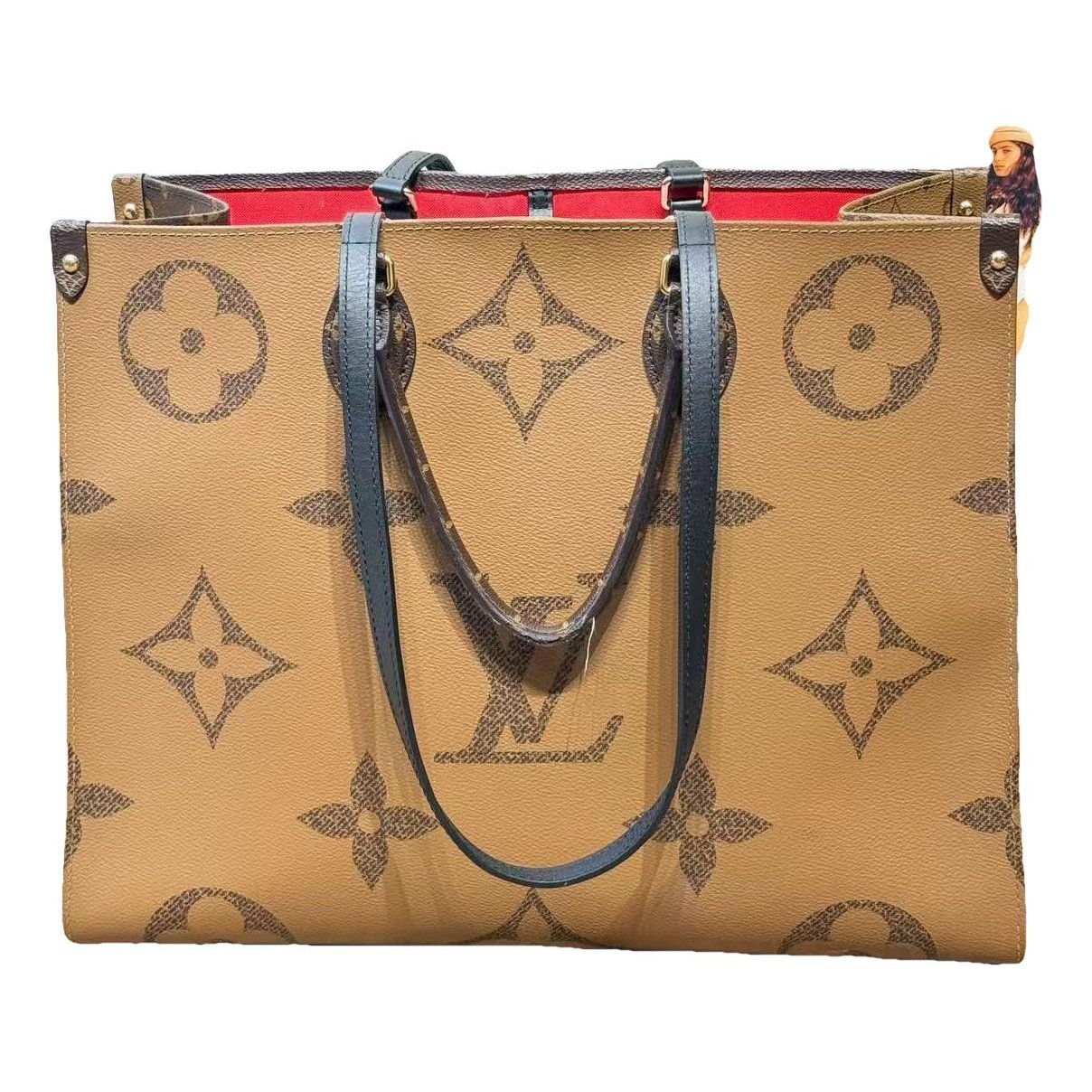 Onthego leather handbag
