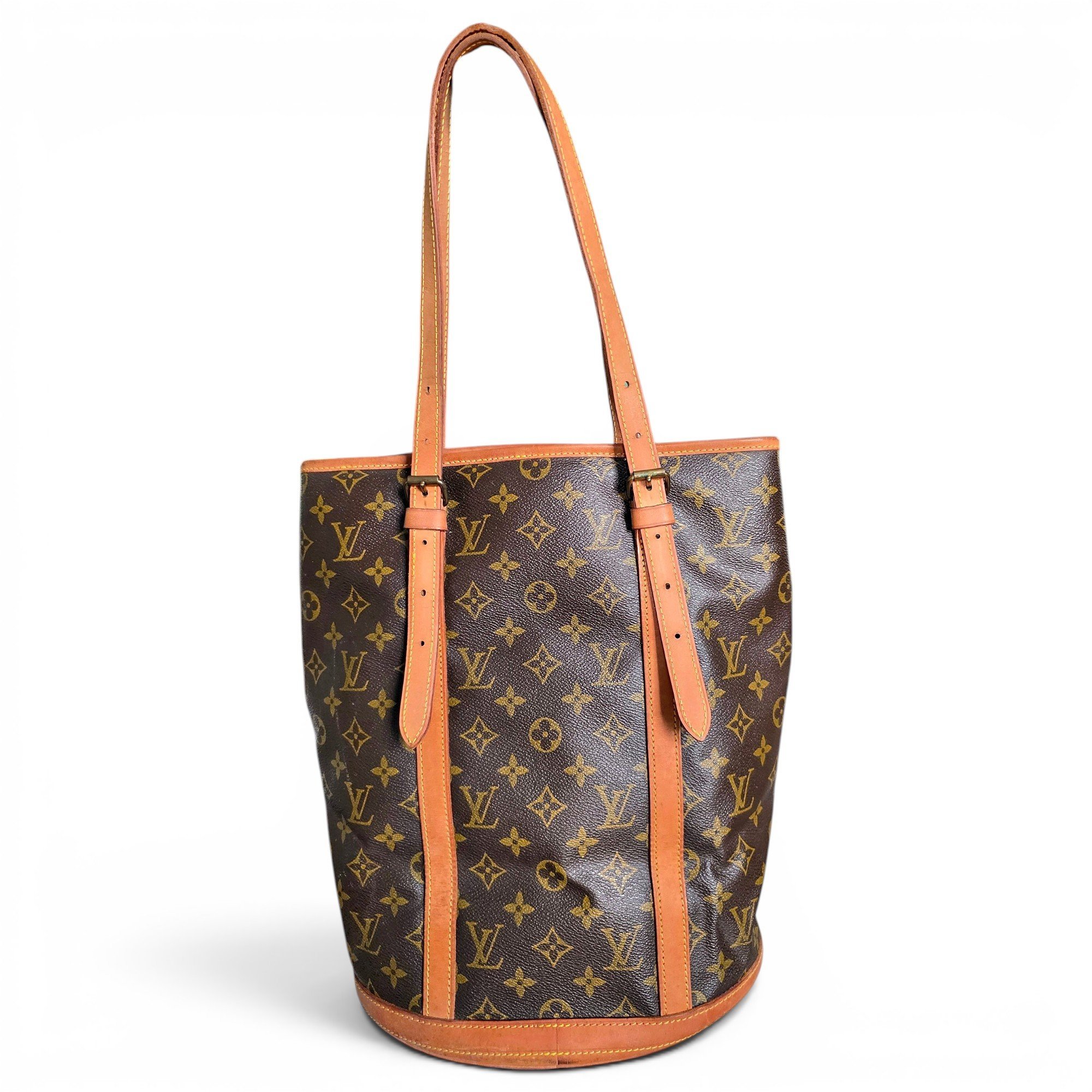 Bucket leather tote