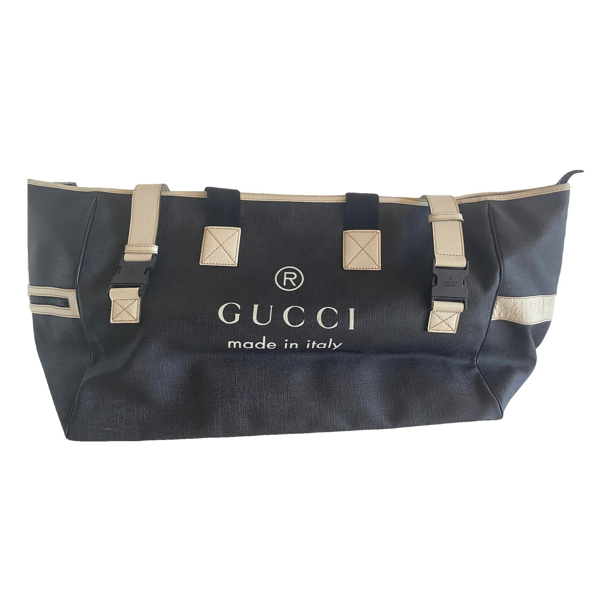 Leather travel bag
