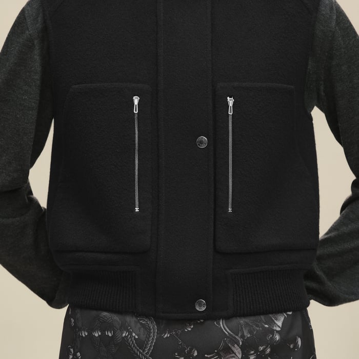 Noir Sleeveless Short Bomber Jacket