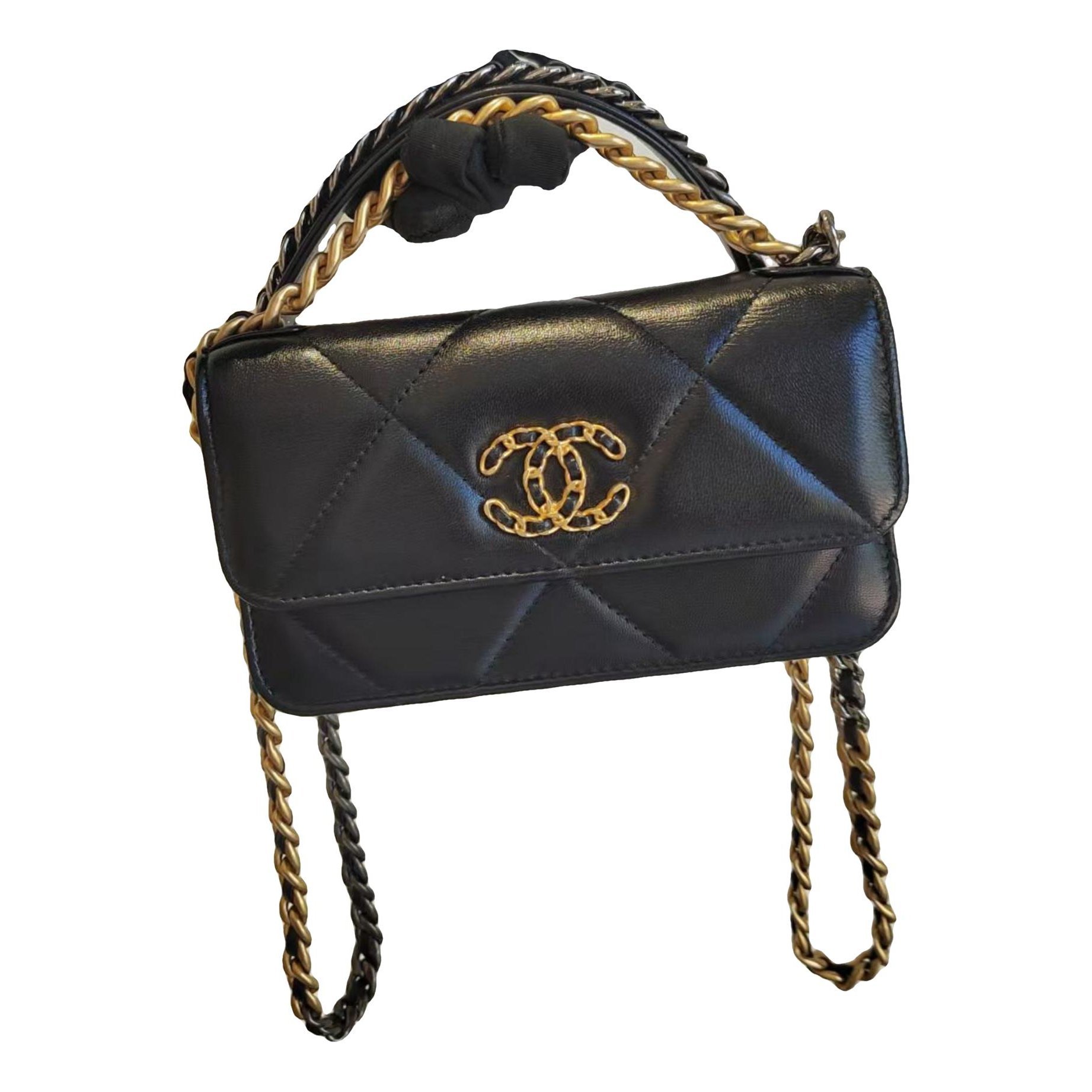 Chanel 19 leather handbag