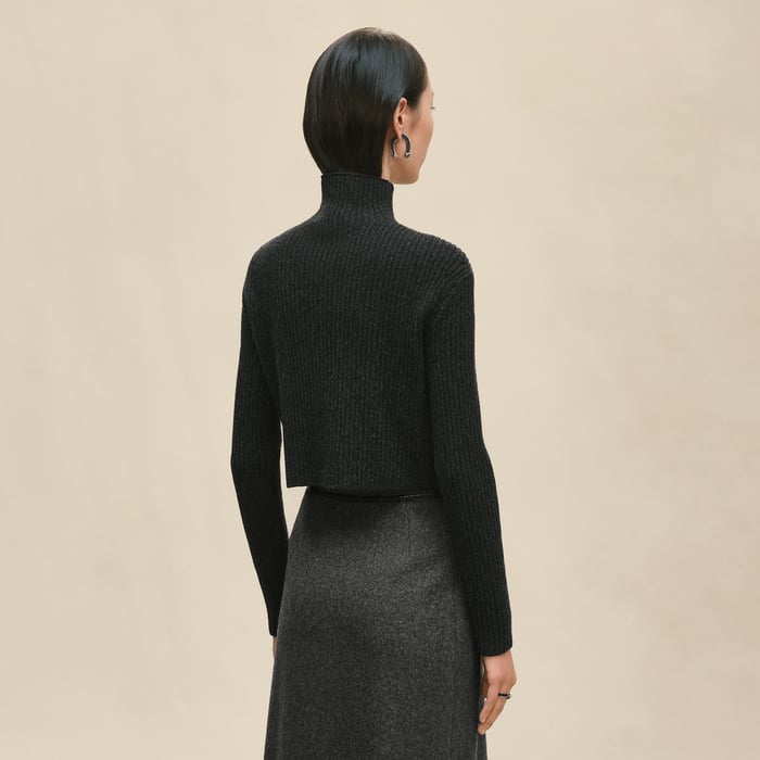 Gris Volcanique Long-sleeve Cropped Sweater