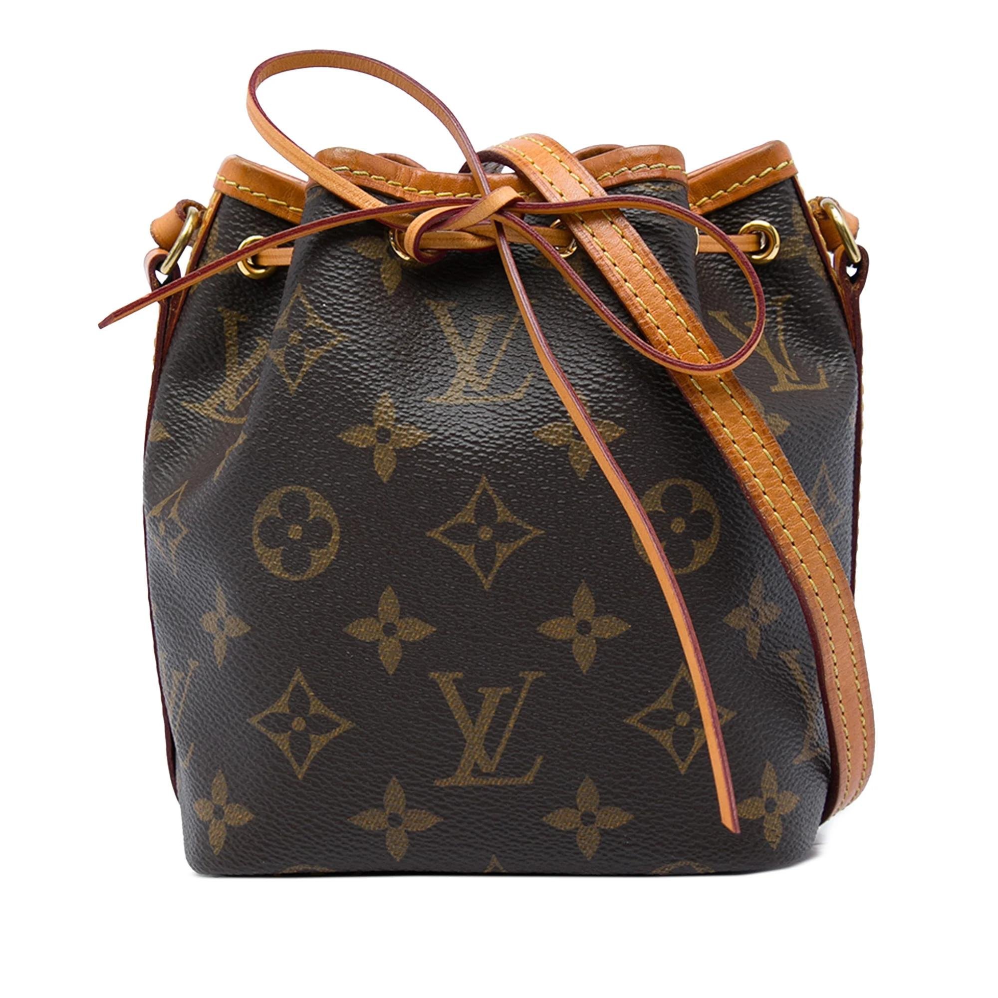 Bucket leather handbag