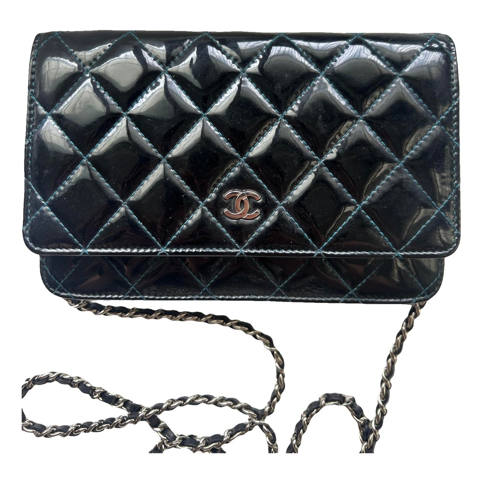 Wallet On Chain Timeless/Classique leather crossbody bag