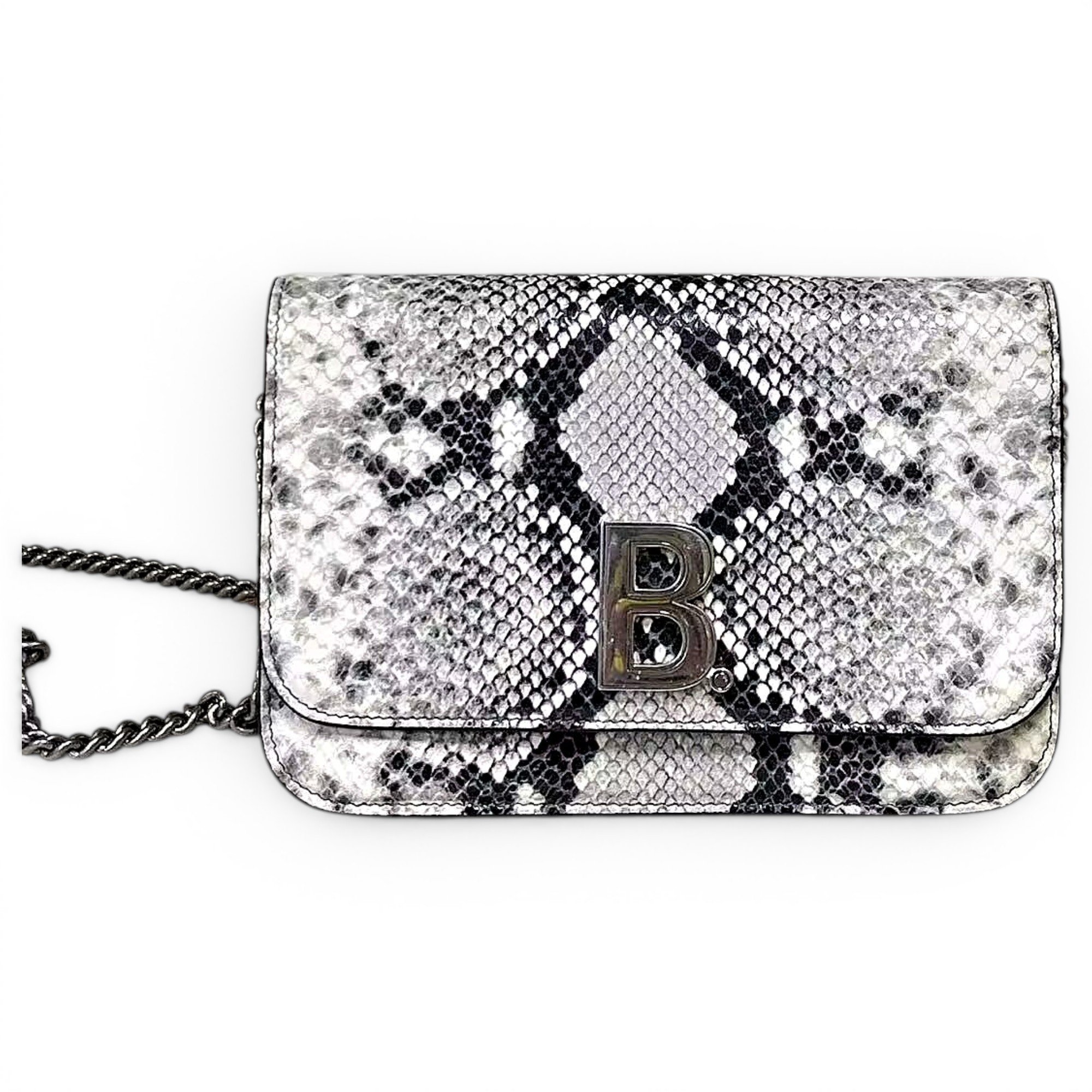 B leather handbag