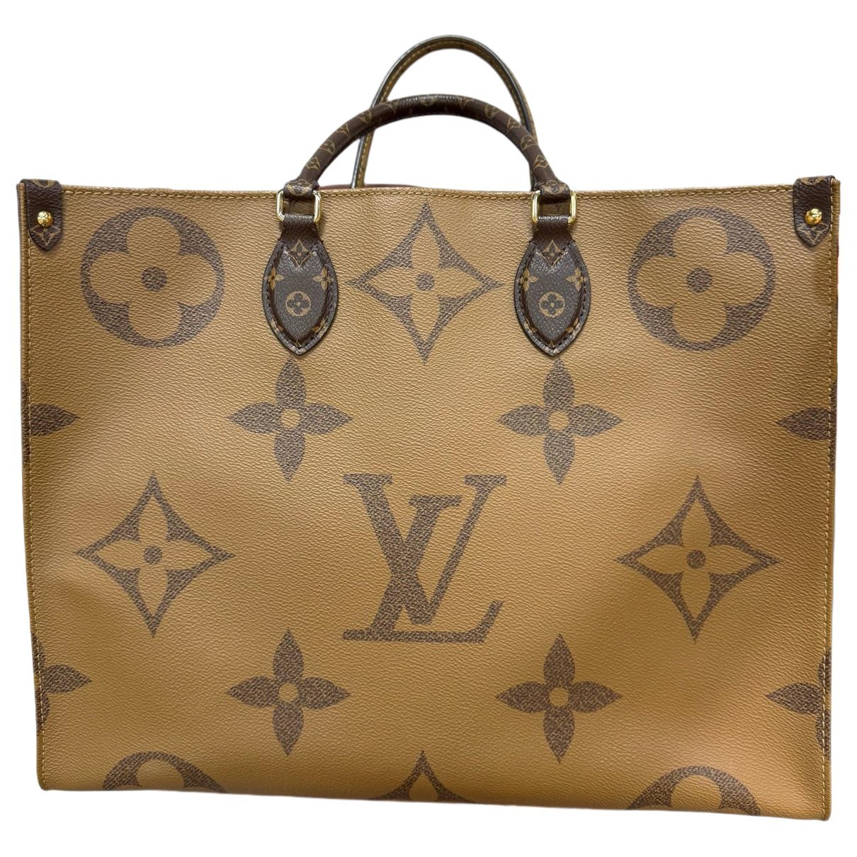 Onthego leather handbag