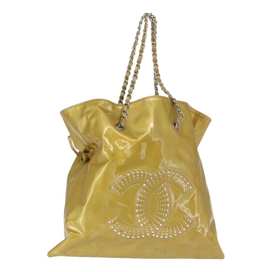 Patent leather tote