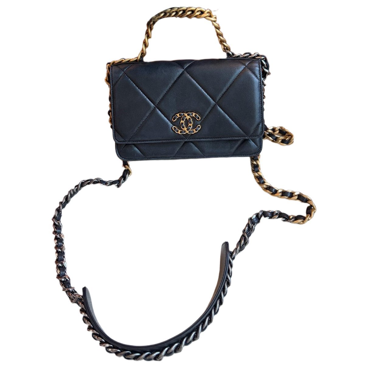 Chanel 19 leather handbag
