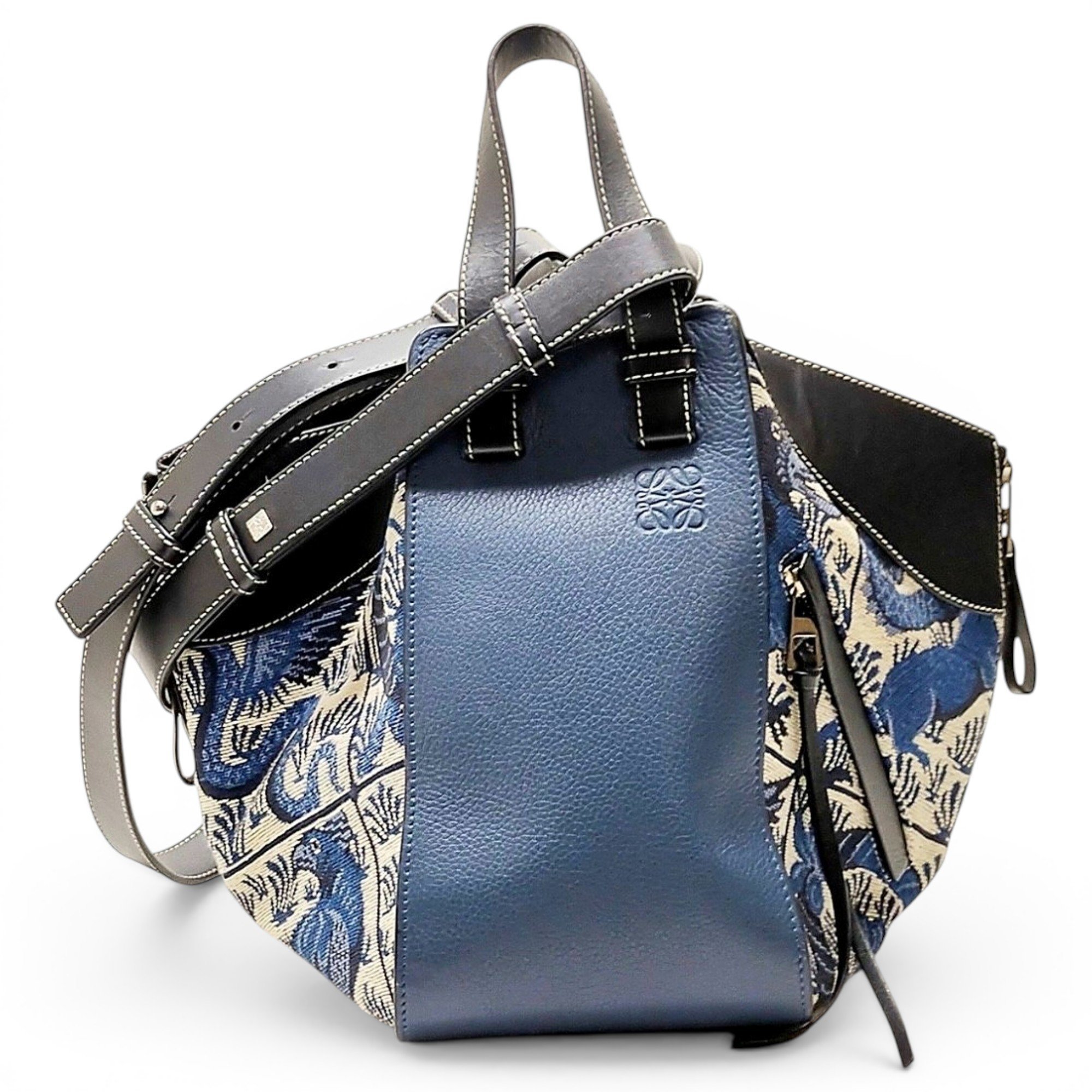 Hammock leather handbag