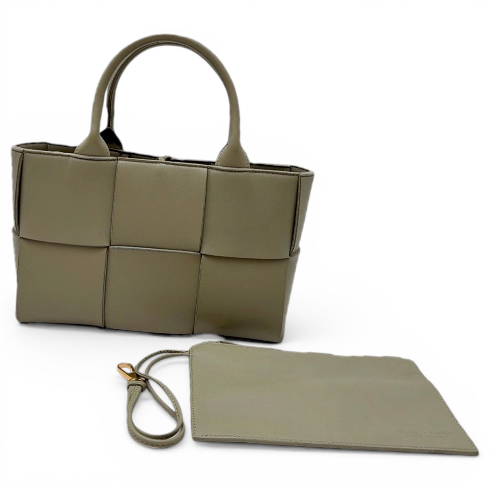 Bottega Veneta Arco leather handbag