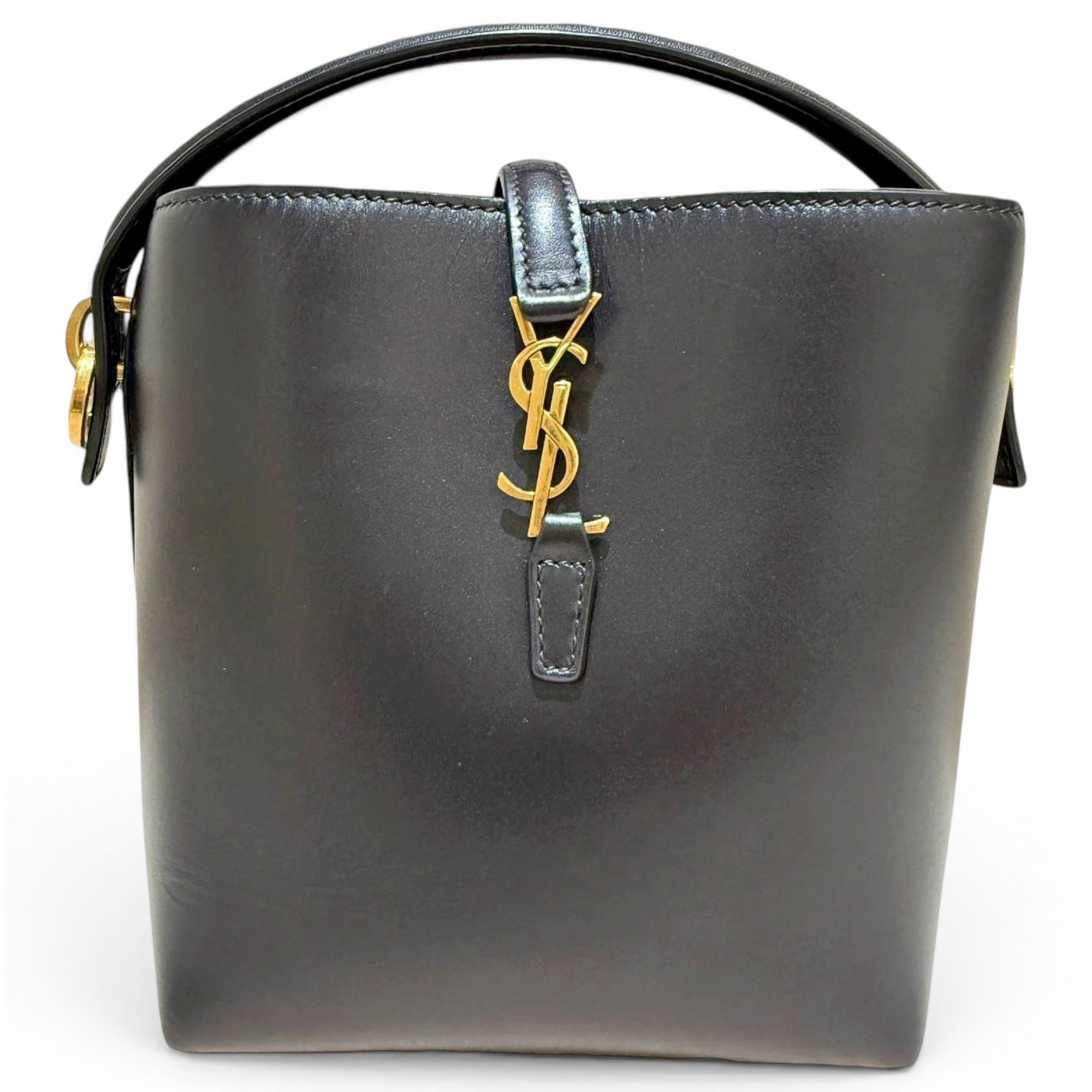Le 37 leather handbag