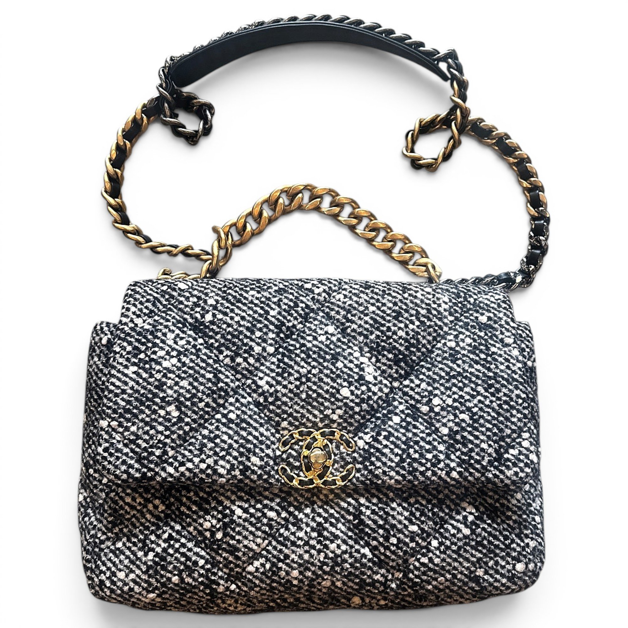 Chanel 19 tweed handbag