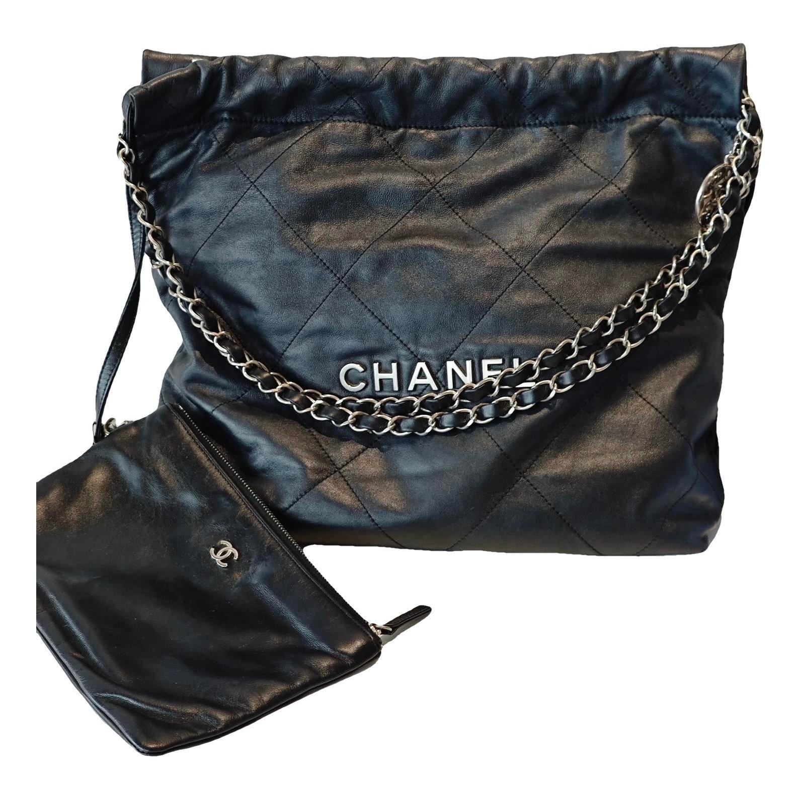 Chanel 22 leather handbag