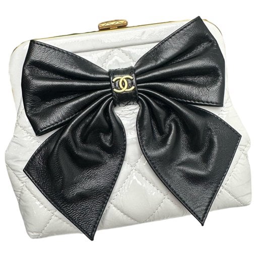 Patent leather handbag